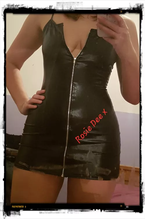 [Selling][UK] Panties, Pics, Vids, Customs, Sexting, GFE, Used condoms, Creampie Panties, Cock rates, Toilet items and content, domme services and much more.