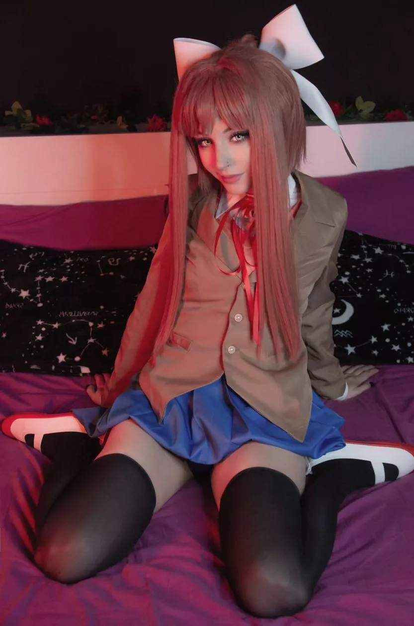 Shiroktsne as Monika 