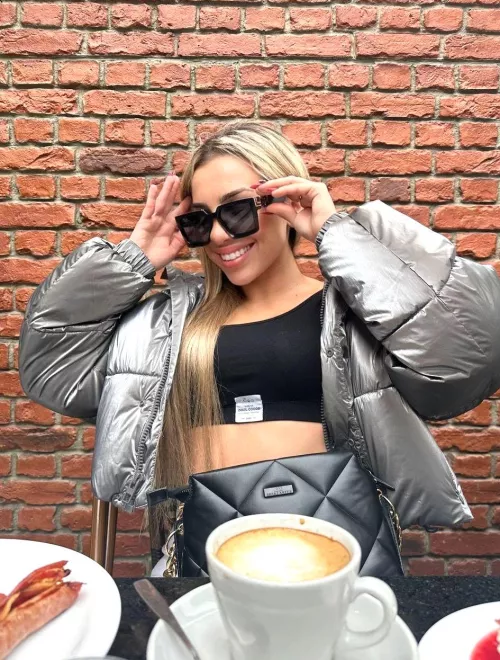 Showing off my curves in the city streets