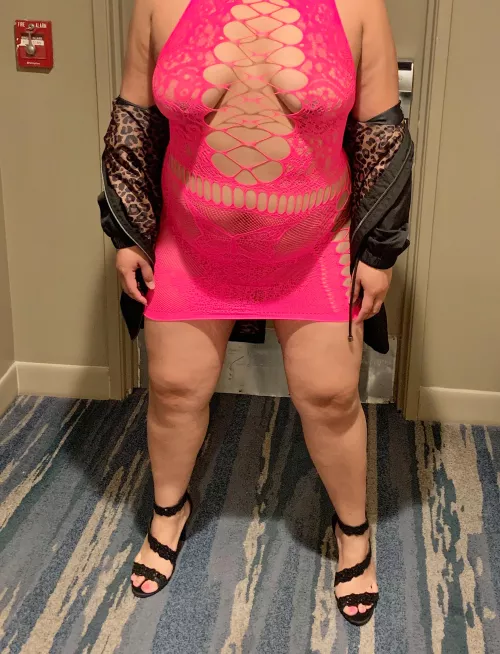 Teasing in a hotel hallway