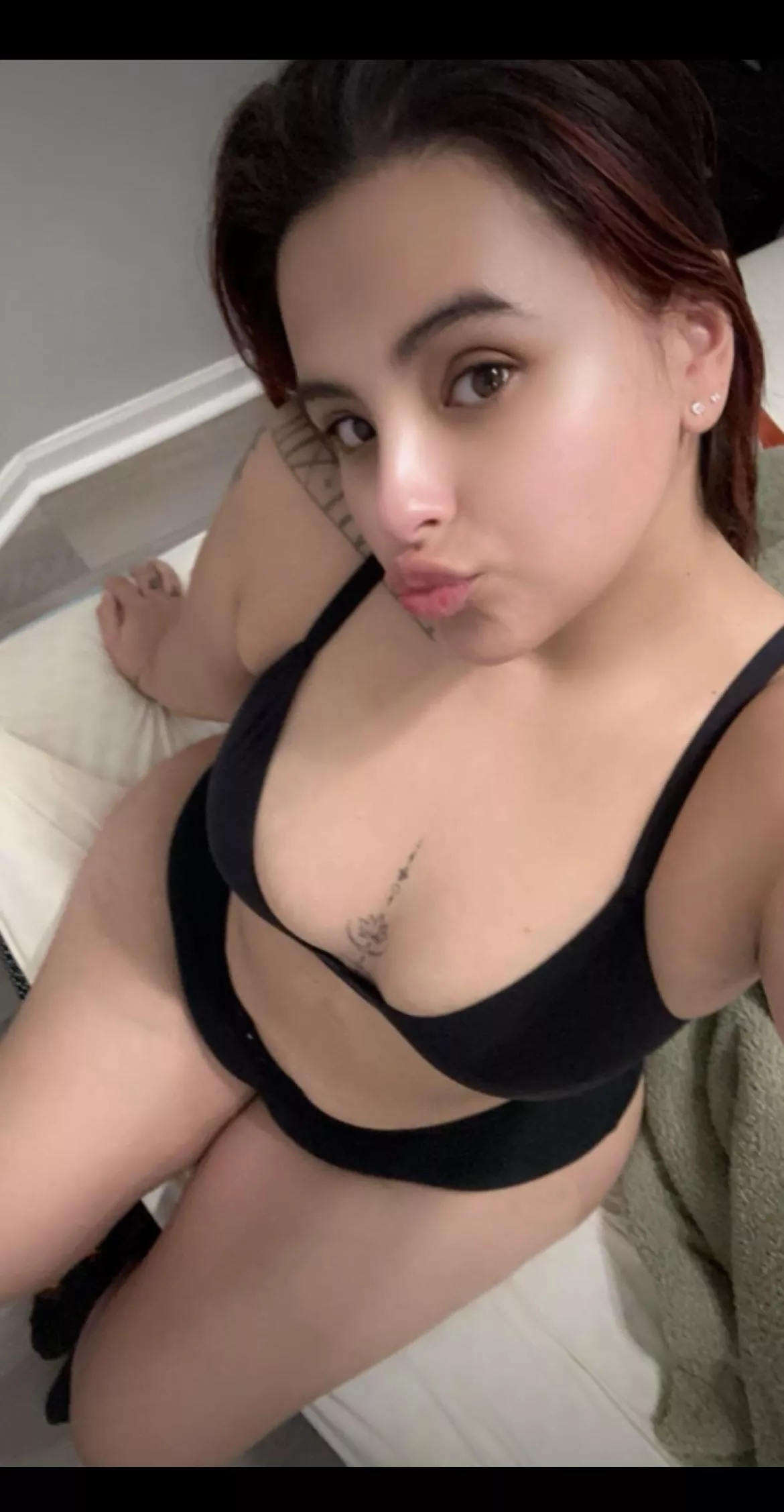 Tell me I am pretty… 🥺