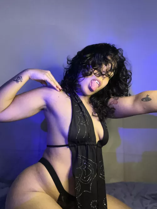 Tell me what you think when you see my delicious armpits