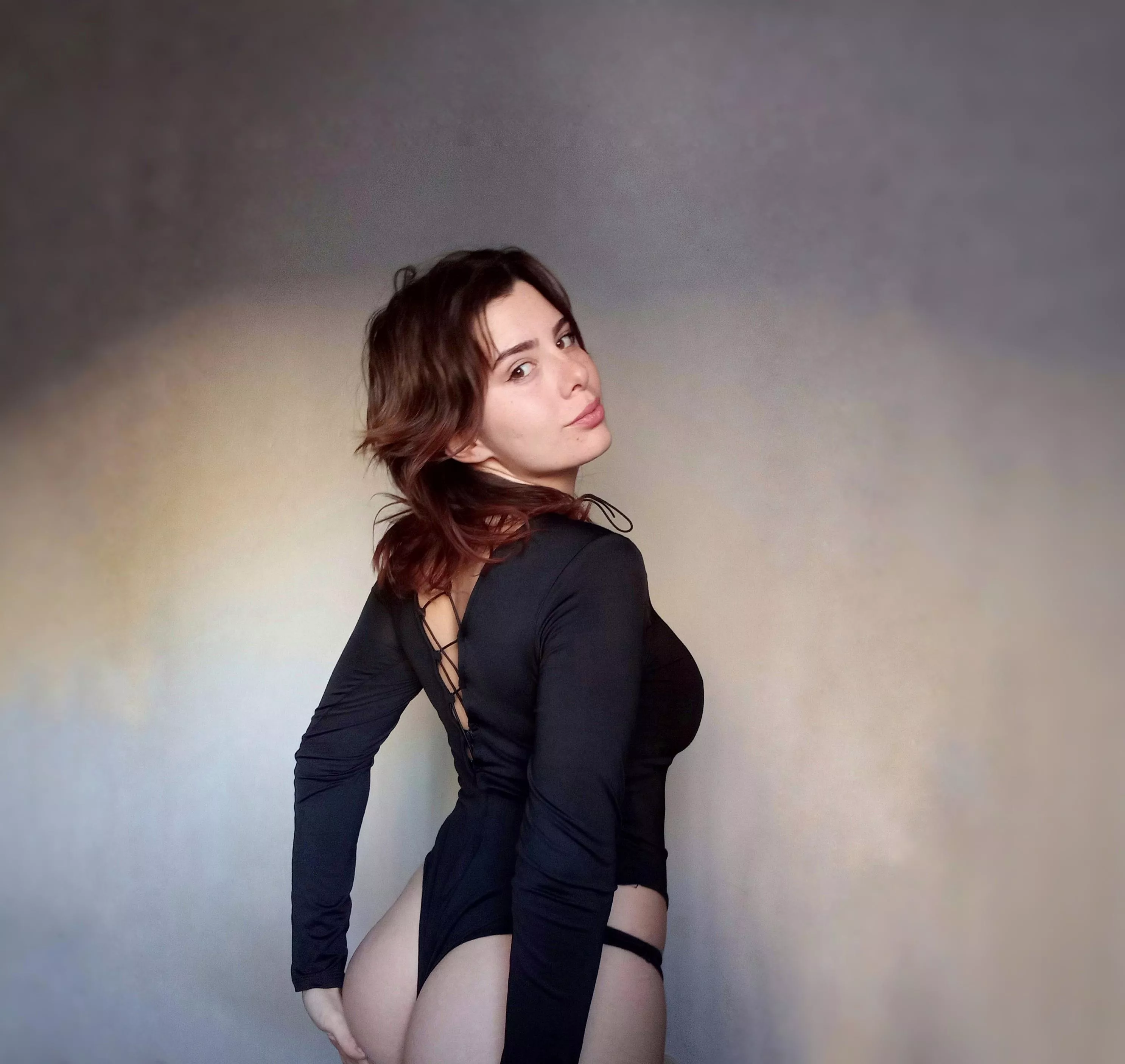 This pretty girl wants to misbehave 