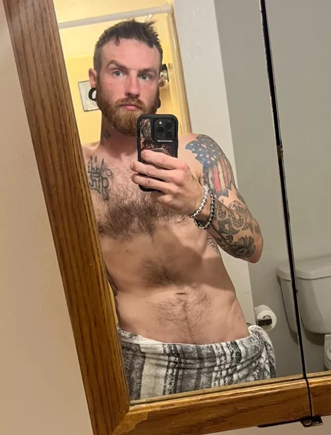 Towels is barely hanging on to (m)e