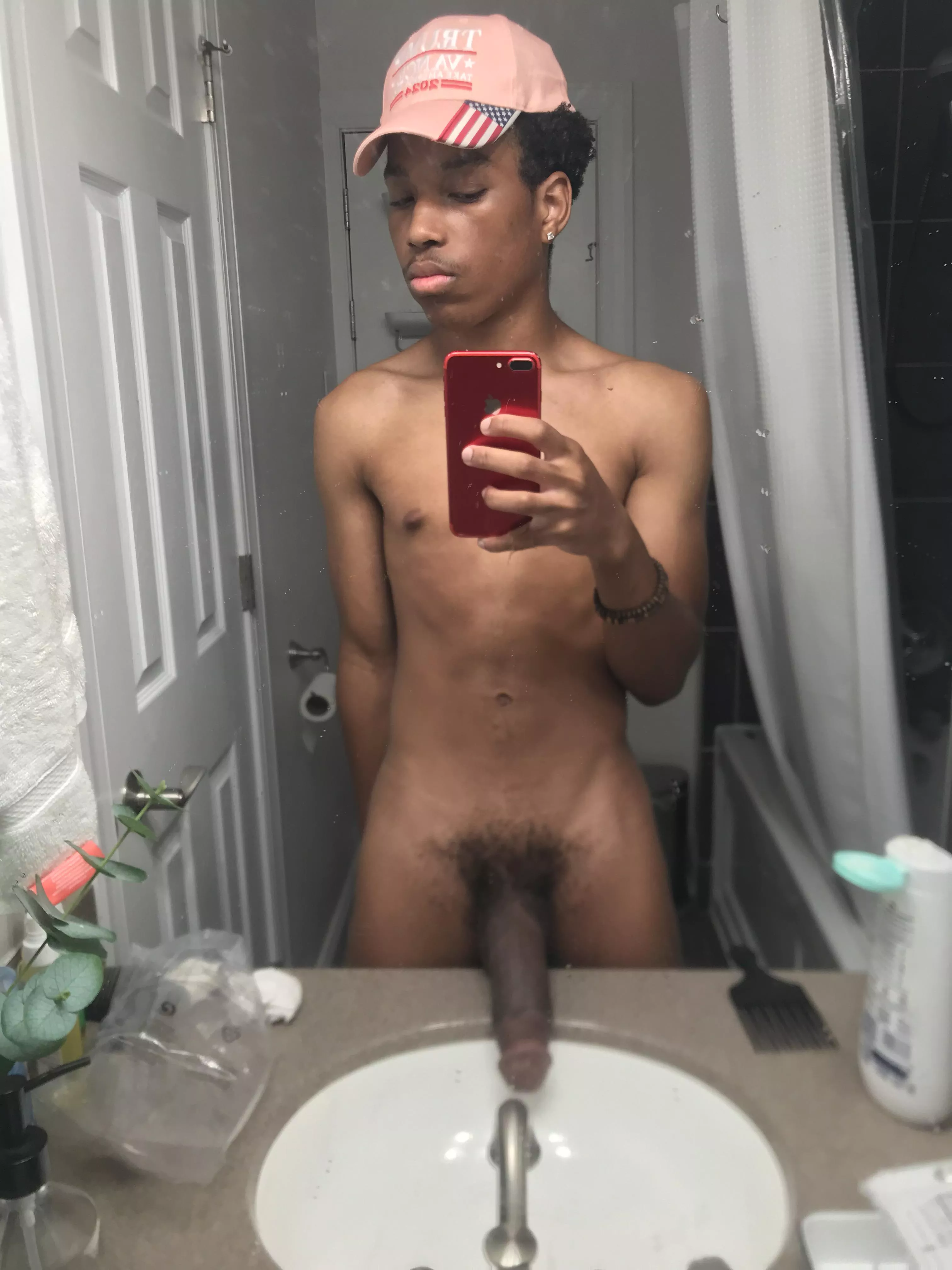 Voting for trump is your black job!