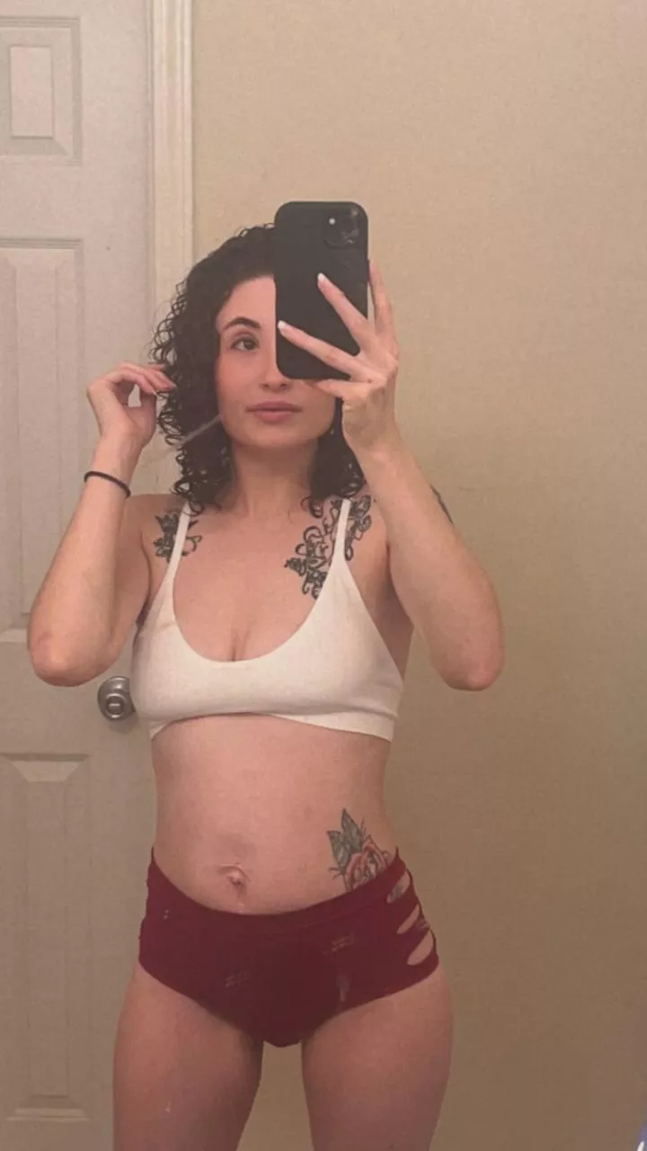 Wanna see more babe? 