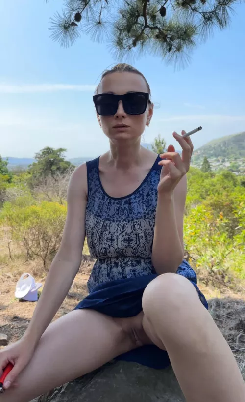 When I finish my shift as a nurse, I smoke and occasionally jerk my pussy off. 