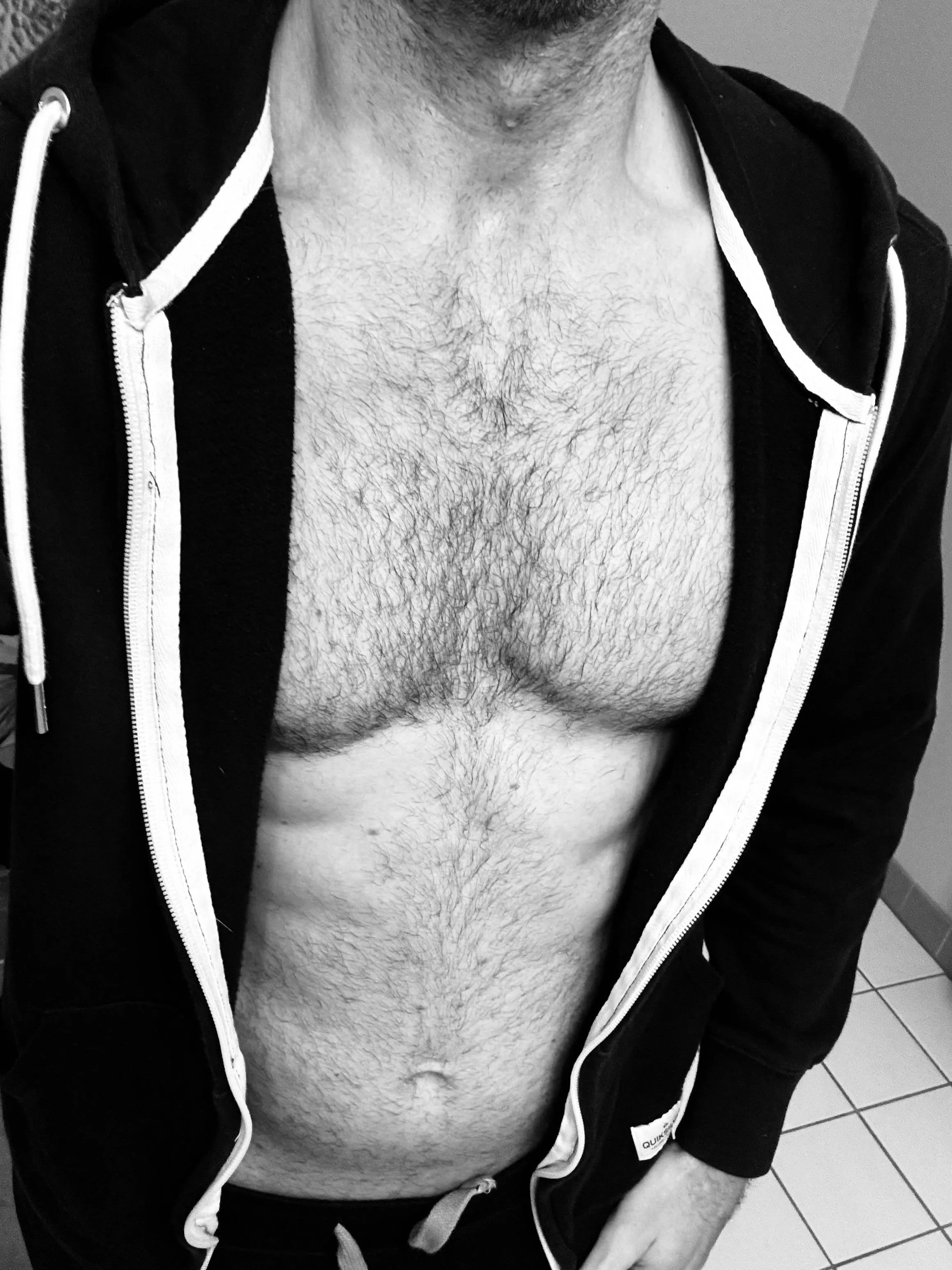 Who needs a morning cuddle? [M]