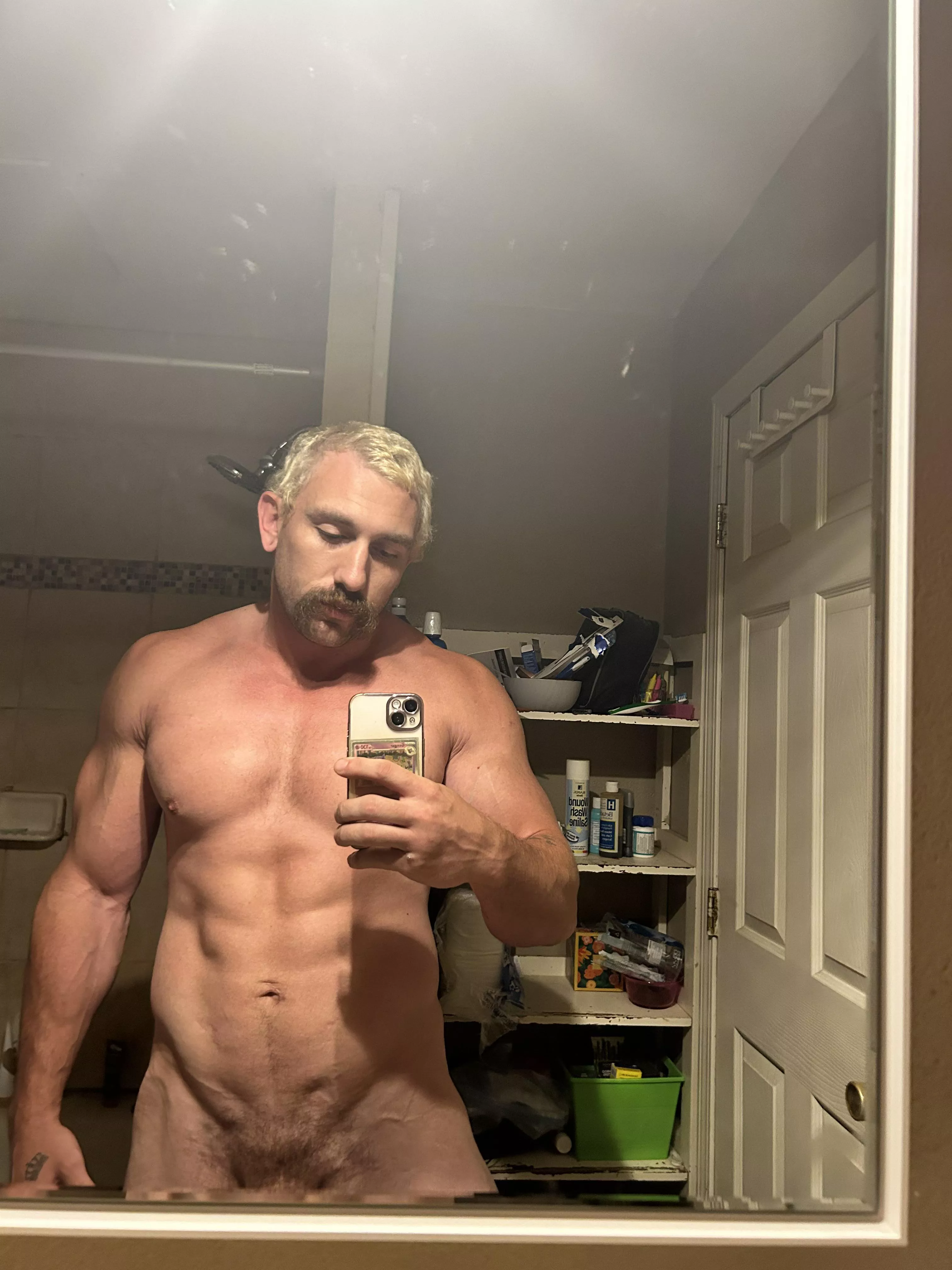 Who volunteers for fuck me friday (31)(m)