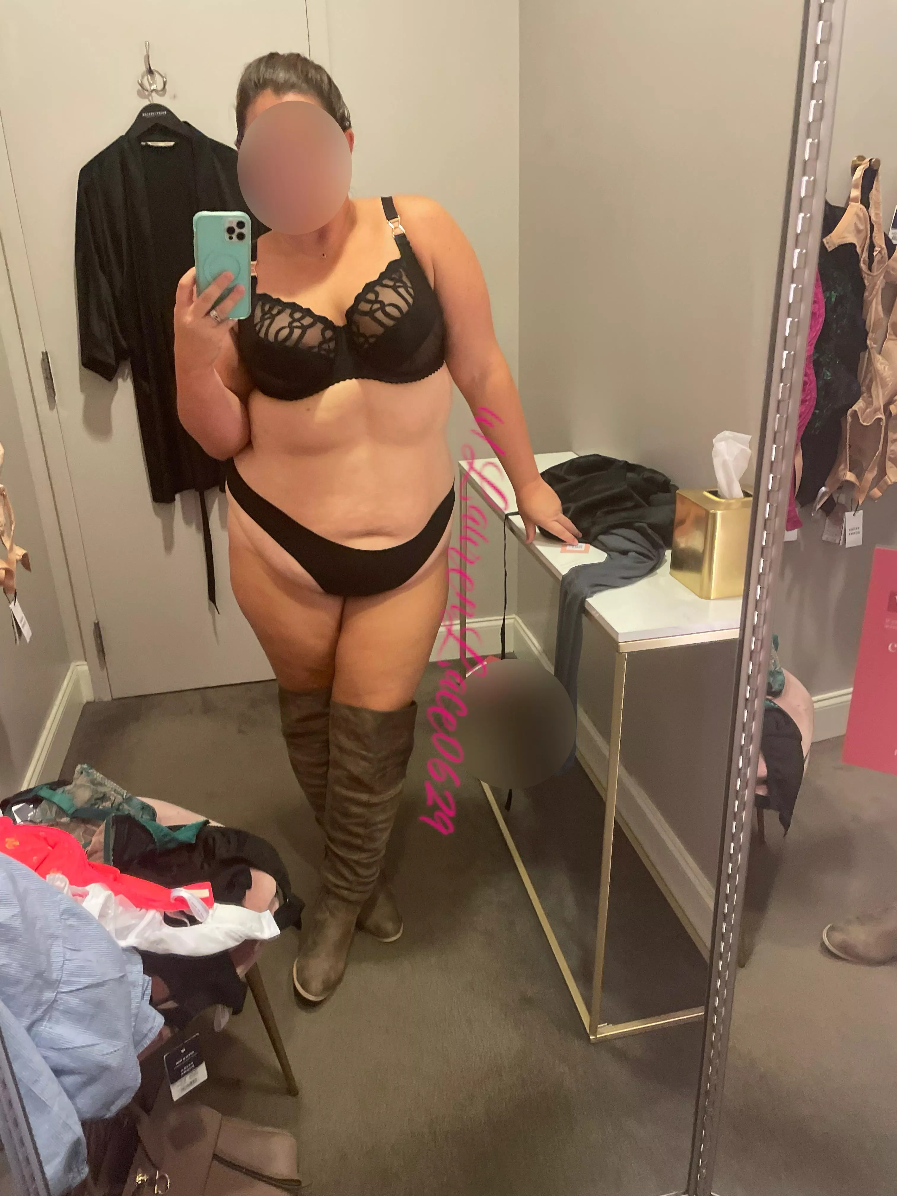 Who's up for a little fitting room fun?