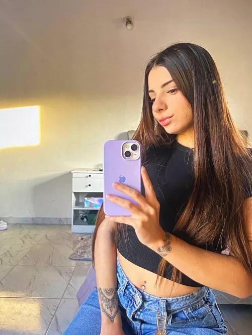 would u date a girl like me? (syd)