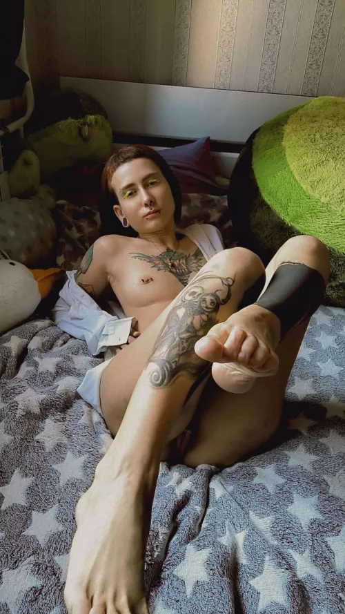 would you lick the cream from my toes?