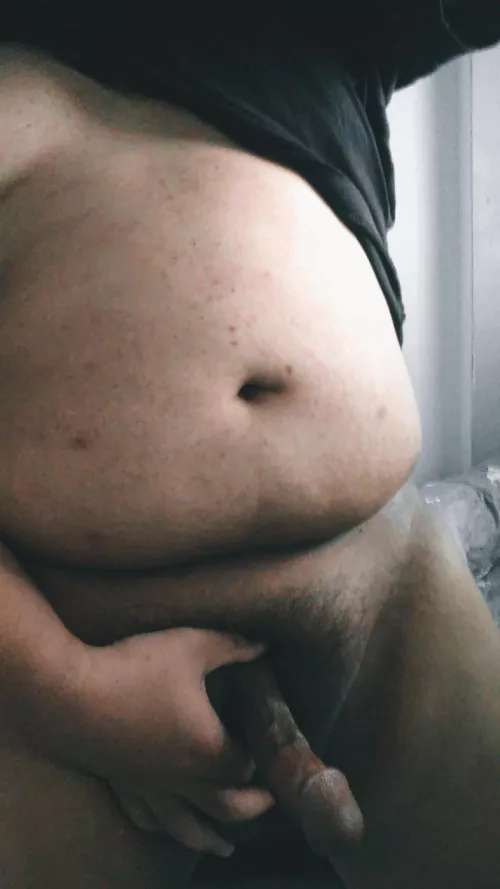 Y'all like chubby guy bbc?