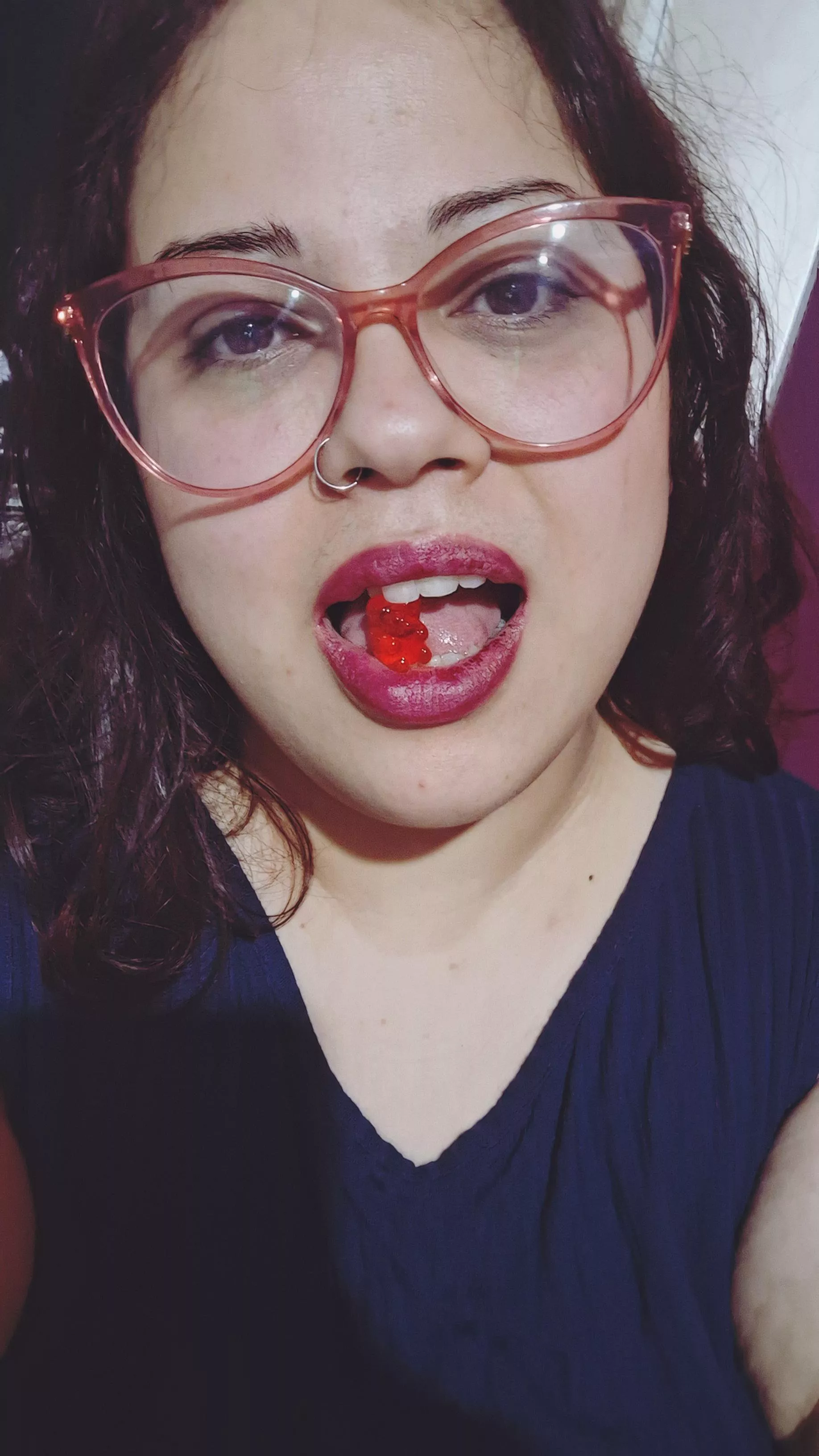 You are in trouble, tiny 😈 not sure if to vhew you first or jst abruptly swallow you. {f}