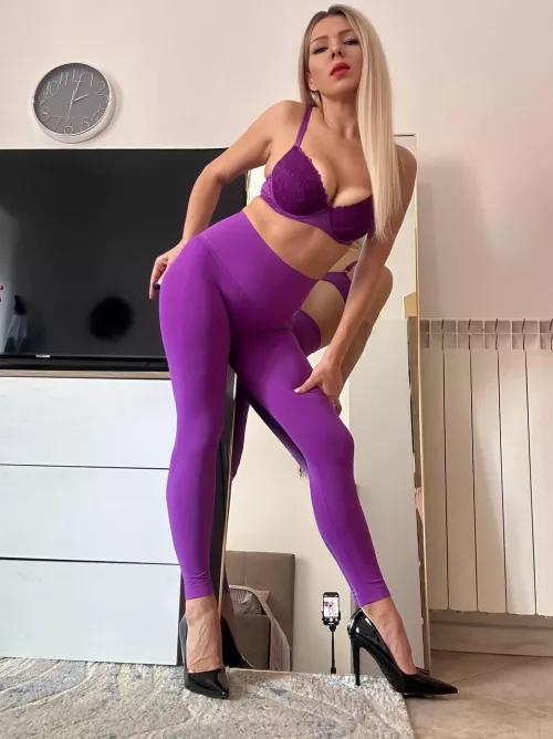 you can rip my leggings and do whatever you want to me