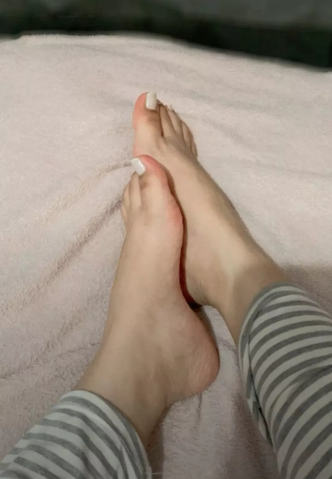 You’ll be broke while I live like a queen. That’s exactly how it should be.💅💸