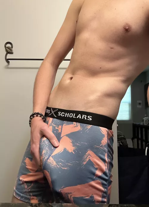 [18] 3rd leg is weighing me down 😫