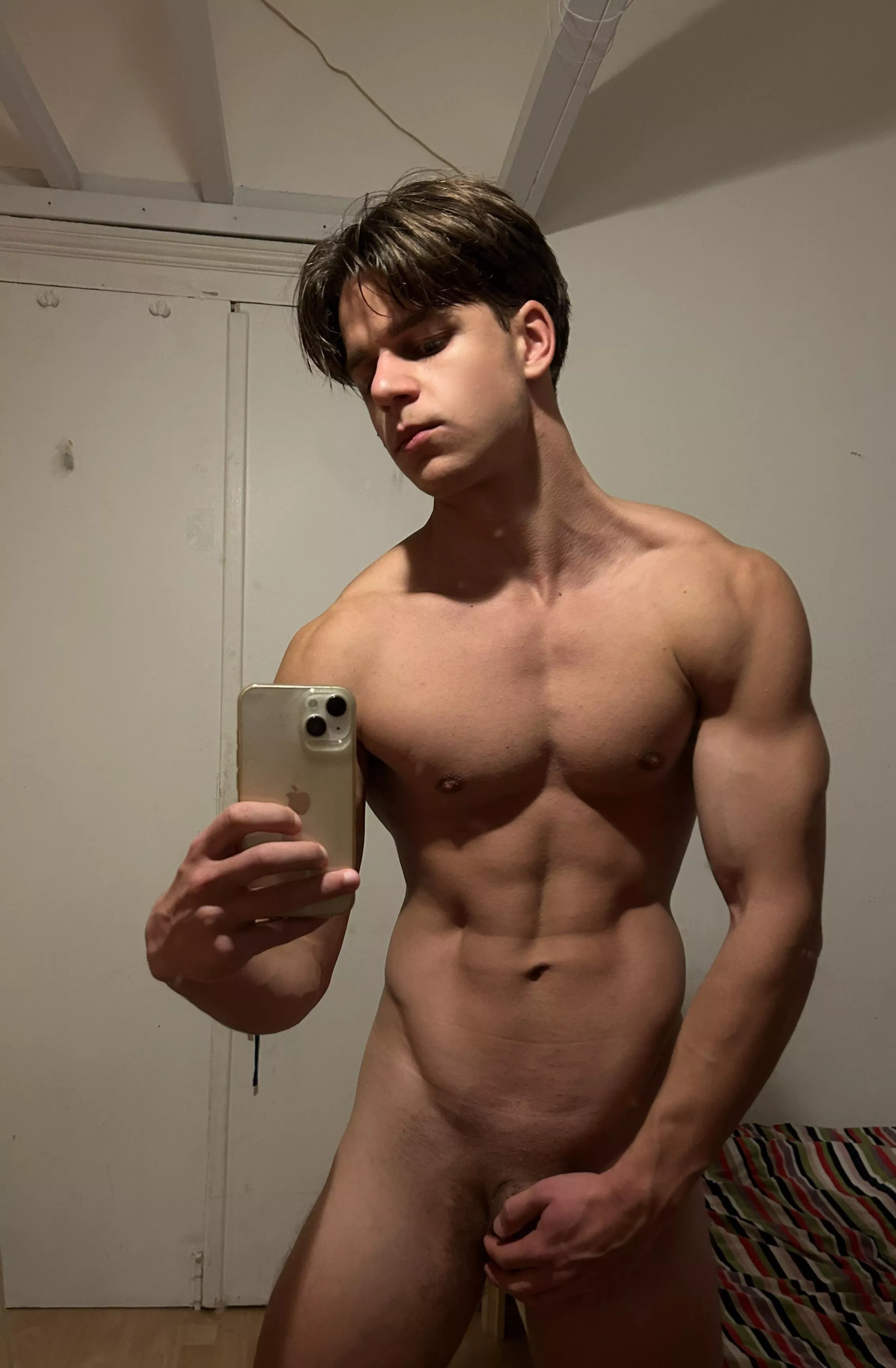 [20][OC]Top or bottom?