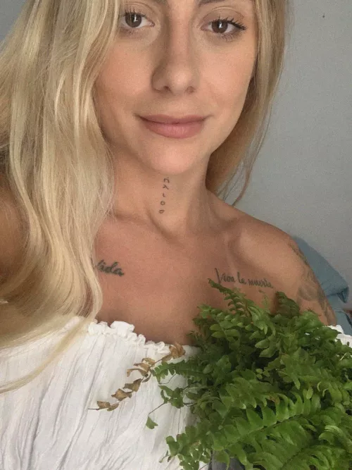 21 [f4fm] Looking for new adventures chat me