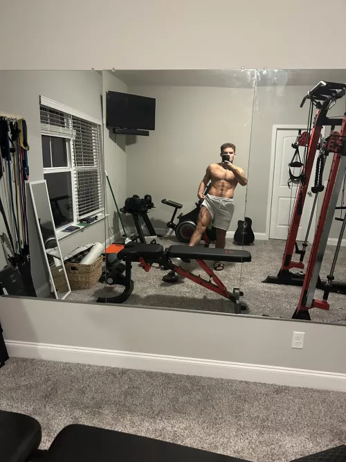 21 [M4F] Kennesaw/Marietta/Woodstock/Atl Area looking for hot chick 