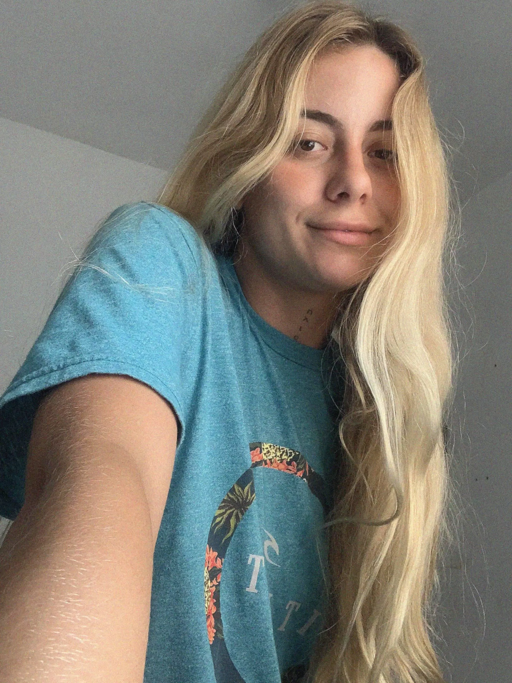 21F Saturday... Friendly Chat Anyone? Looking to Connect and Meet New People