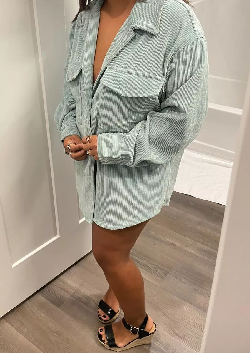 30 mf Couple with bi-female looking!  Who’s down to have some fun with us tonight maybe hot tub!.  We are hosting. Must be Disease free and able send full body pics. 