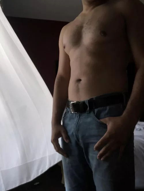 31 M4FM central IL looking to make plans for next weekend 