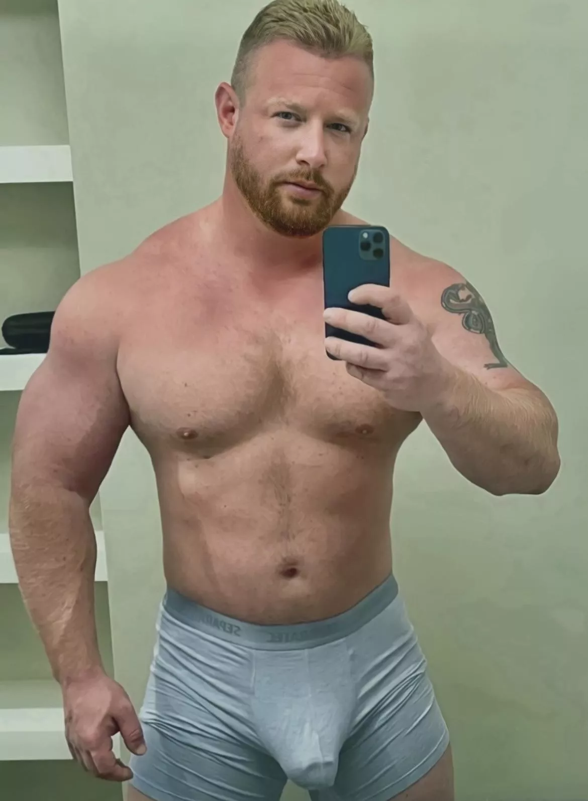 (37)M (Bull) Where is the fun tonight?? (M4F) (M4FF) (M4FM) Charlotte NC