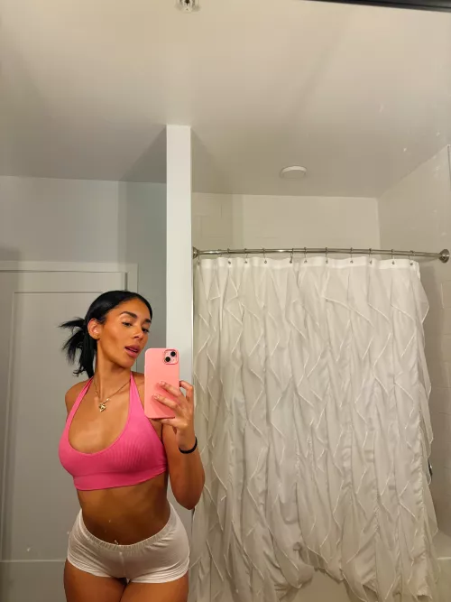 All I want is an experienced daddy to be FWB with. [20F]