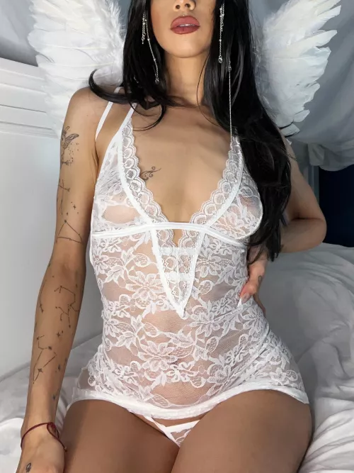 An angel in the streets but a freak in the.. 😏