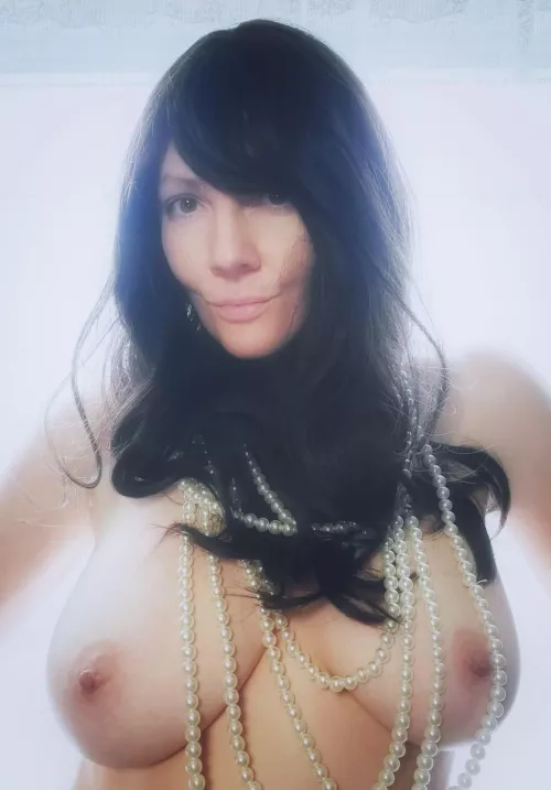 Another one from my pearl necklace photoshoot