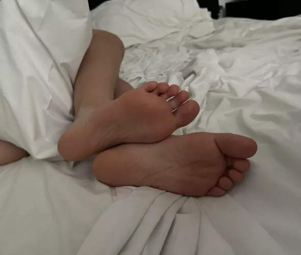 Are my feet lovely?
