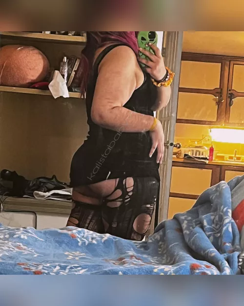 Bend me over and slap my ass 🤤