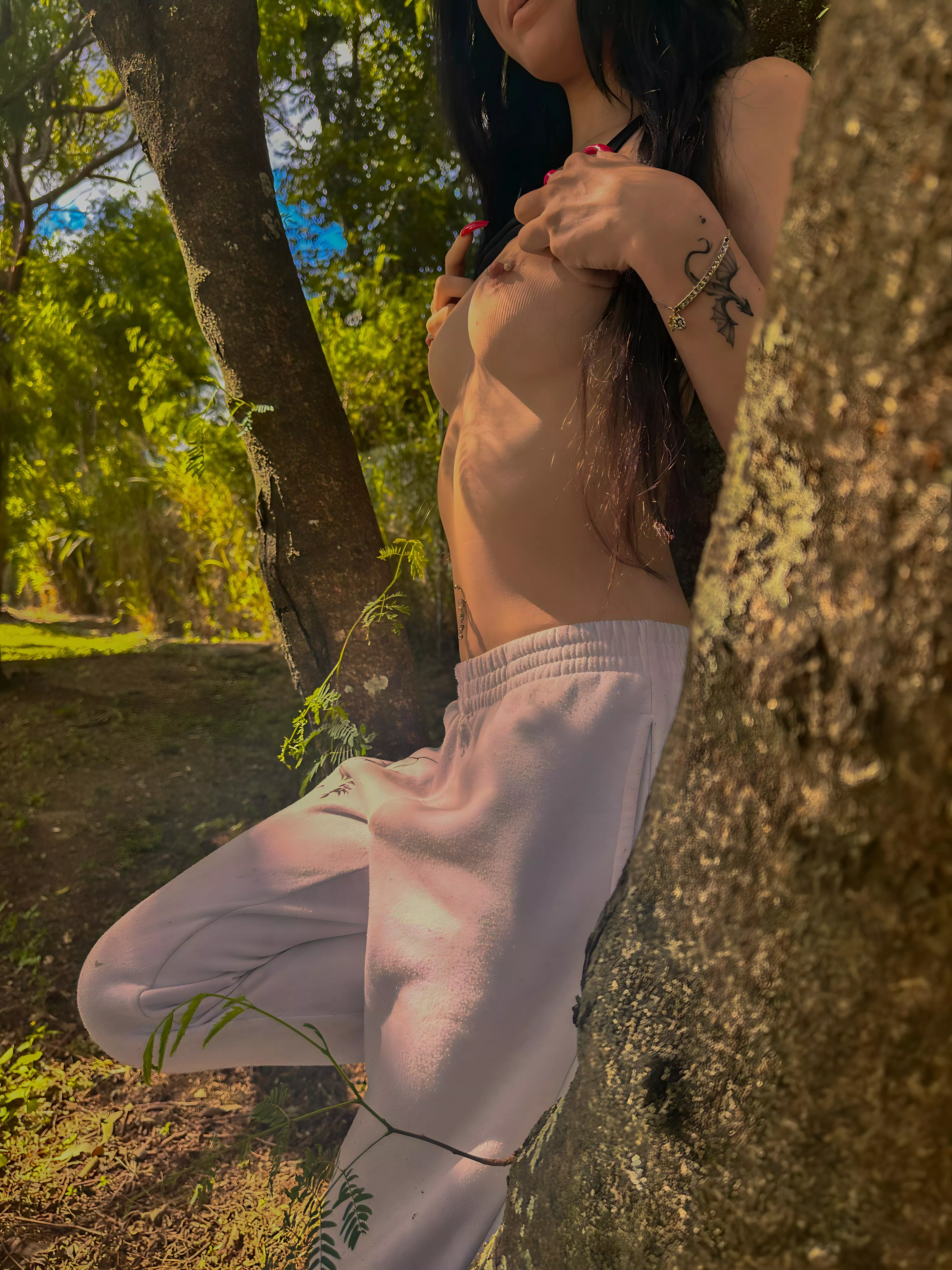 Bet u wish u saw me flash at my local park hehe 🌲🤩