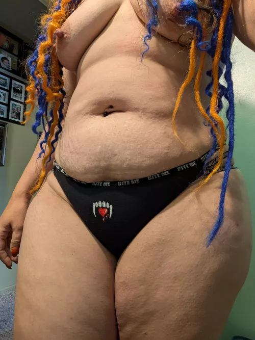 Big bellie, small tits.