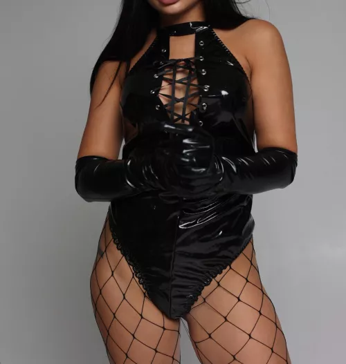 Bodysuit with those tights look so good