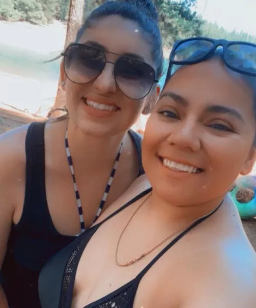 Campings all fun and games till I realized my gf put a sign on our tent saying gang rape whore inside while I was in it 😢