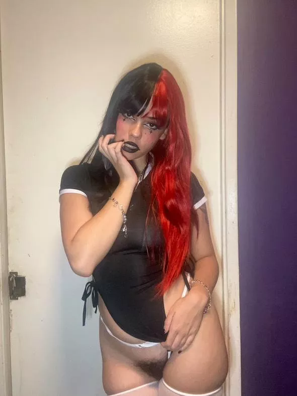 Can you handle all of this 🖤🥰