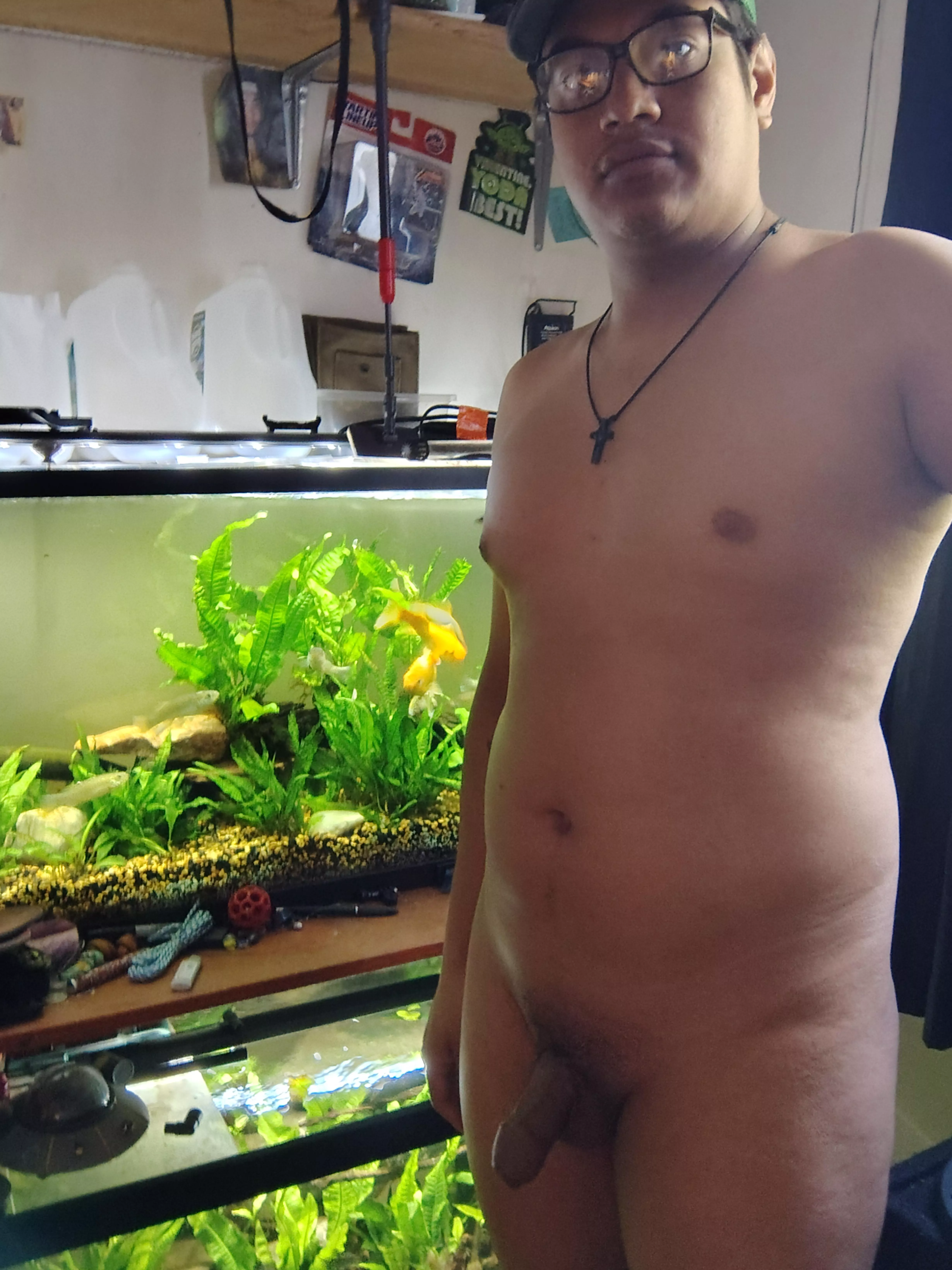 chilling with my fish tanks ✌️