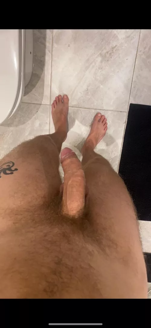 Come smell my stench bitch boy 