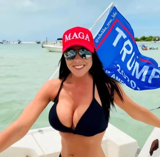 Conservative views & liberal cleavage