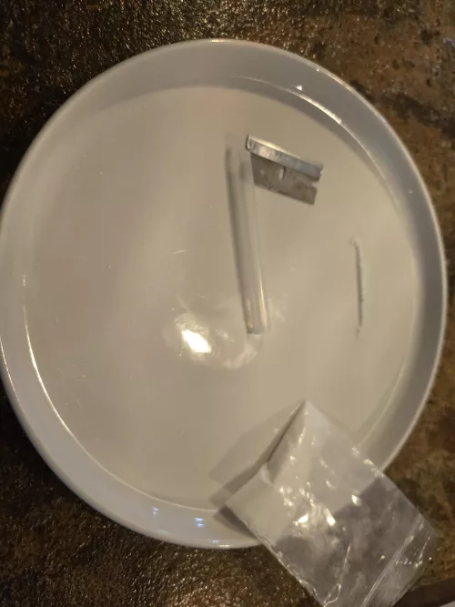 Couple still going at it! The mountains have lots of snow left :) anyone out there want to have some dirty/flirty chat, hit us up! 