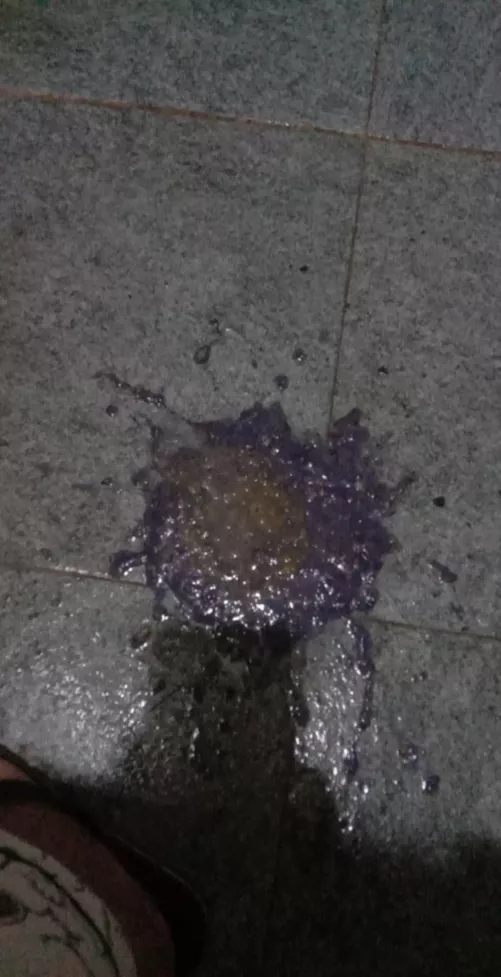 didn't eat anything red or purple but. I vomit purple.