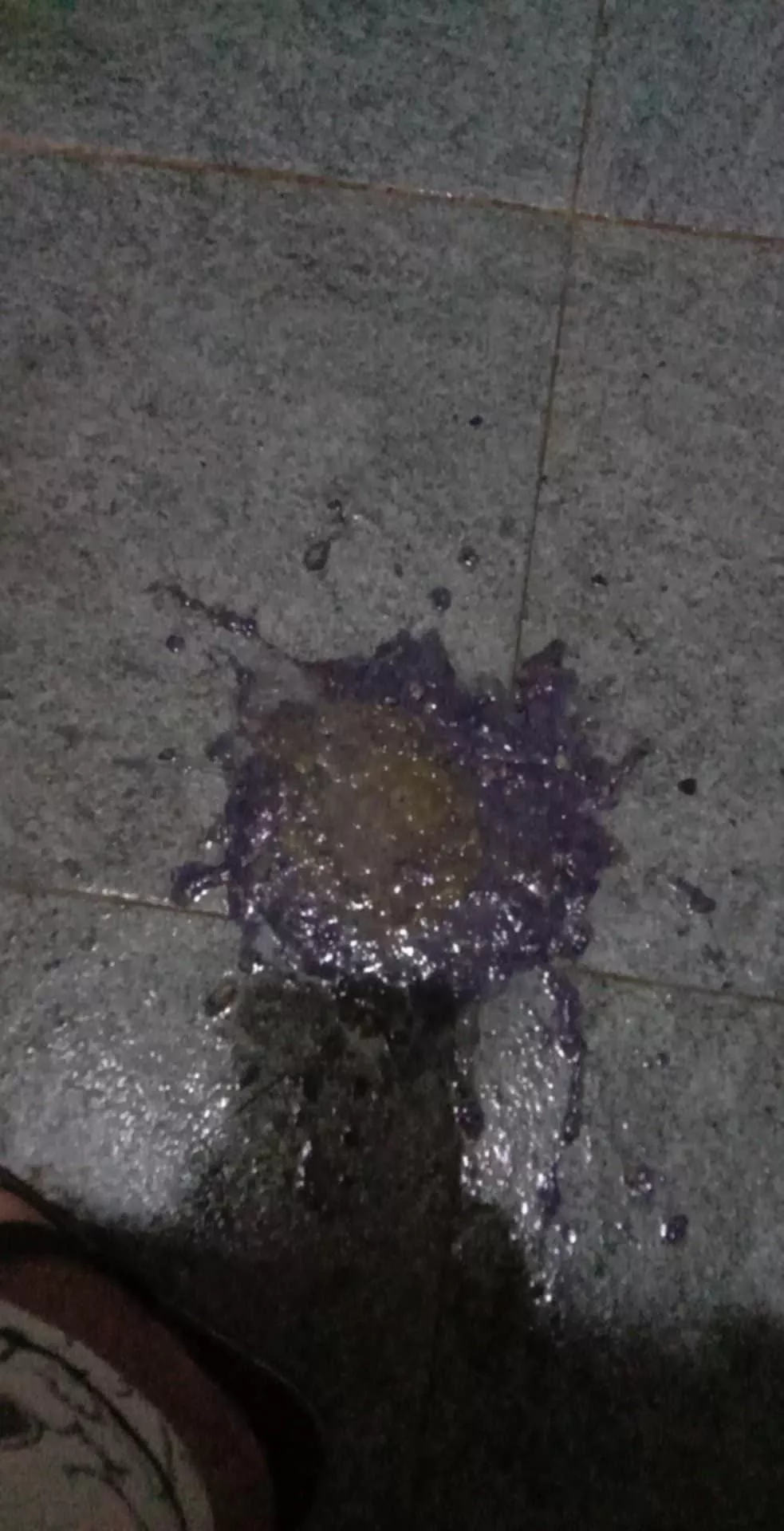 didn't eat anything red or purple but. I vomit purple.