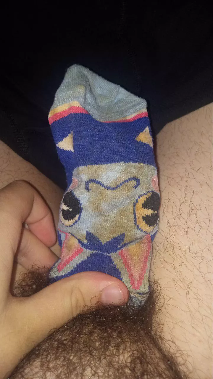 DM me a private picture of your moms or sisters socks that’s not black or white or grey one your dick like this 