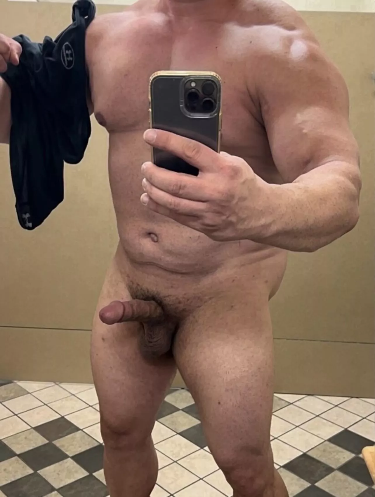 Do you like 6’7 355 Lbs gym guys?