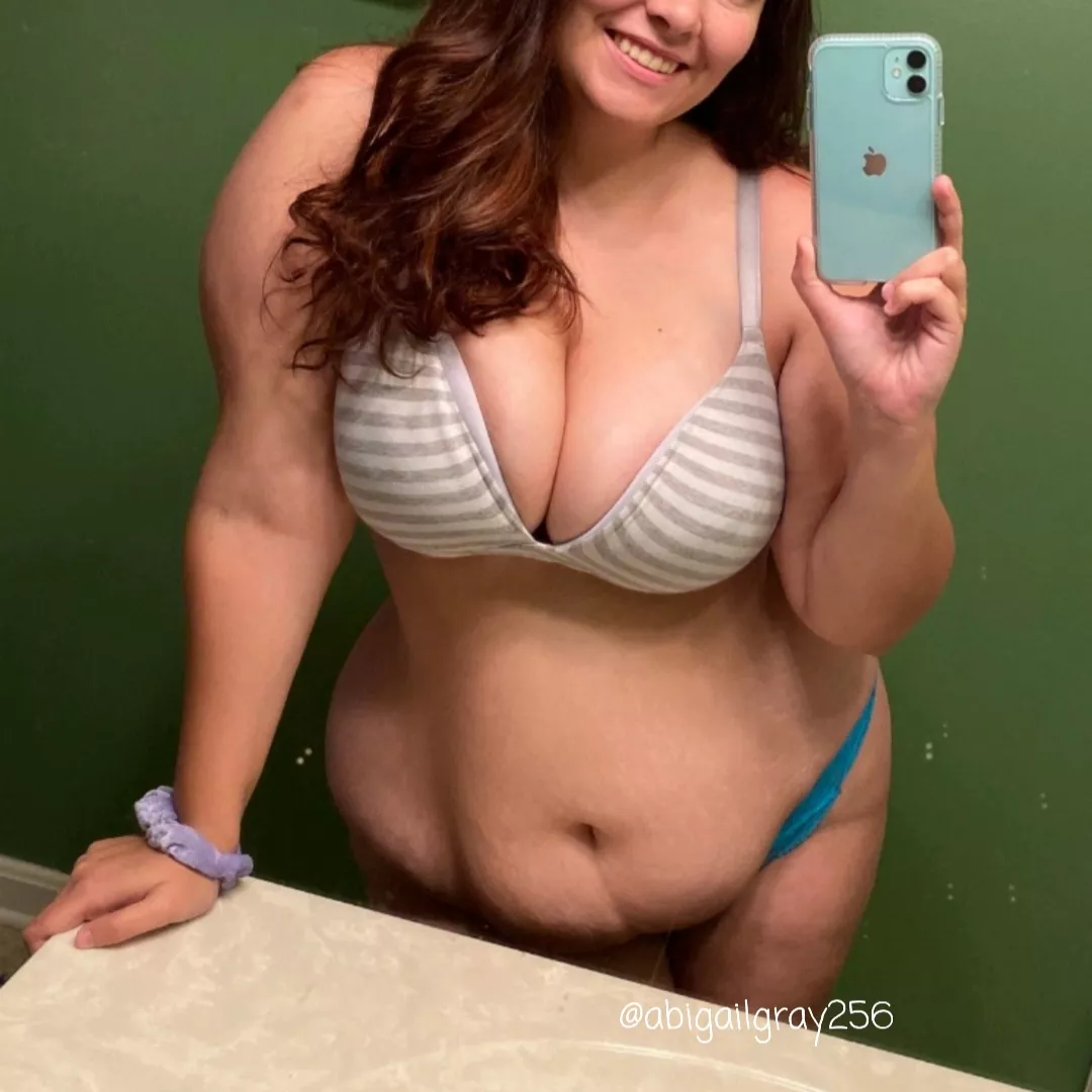 Do you like chubby moms?