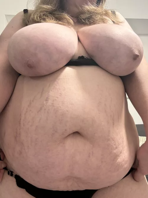 do you think my curves are worth celebrating?