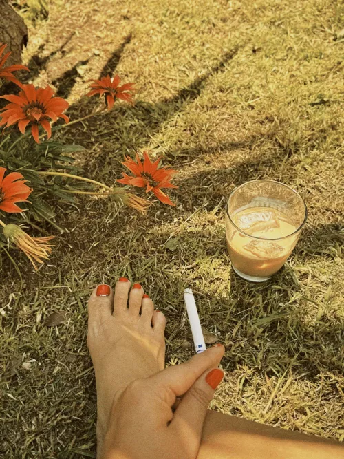 Do you think this color suits me? Choose my next nail polish color 