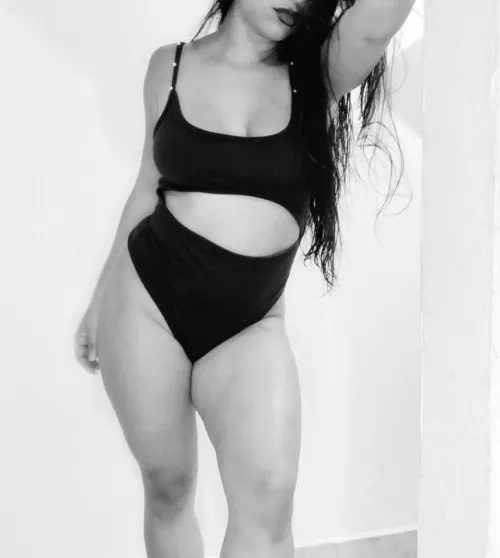 Do you want to try something new today? Don't get bored doing the same thing all the time
I offer [gfe] [pic][vid] and [dickrate][sexting] [cam]...